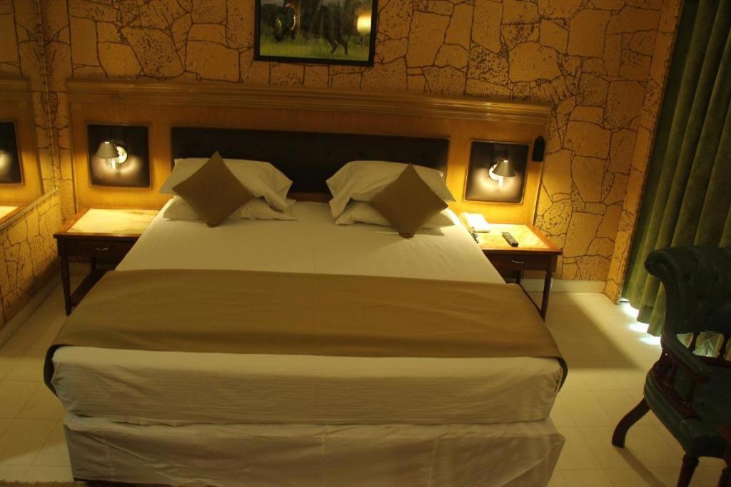 Hotel Galaxy Karachi Luaran gambar