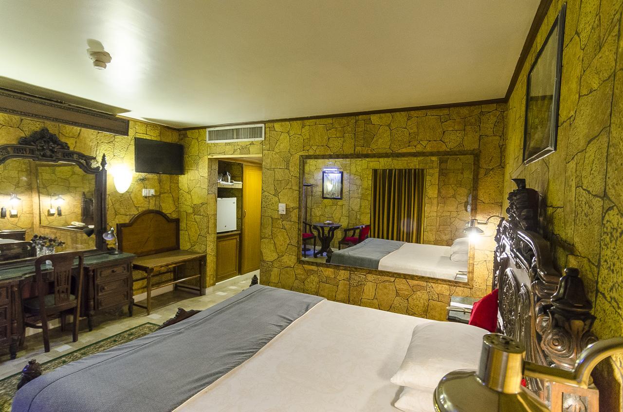 Hotel Galaxy Karachi Luaran gambar
